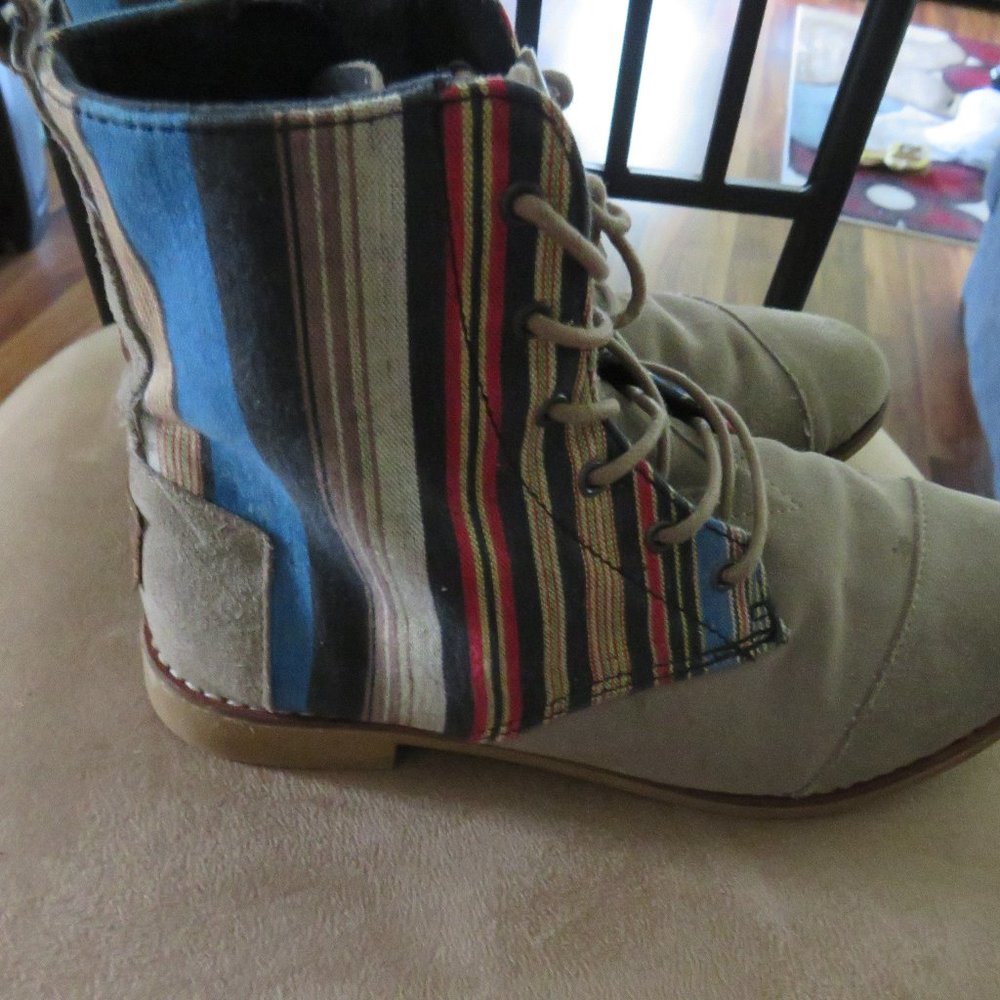 TOMS Lace up Zip up Boot